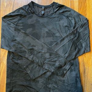 Lululemon camo metal vent long sleeve tee shirt